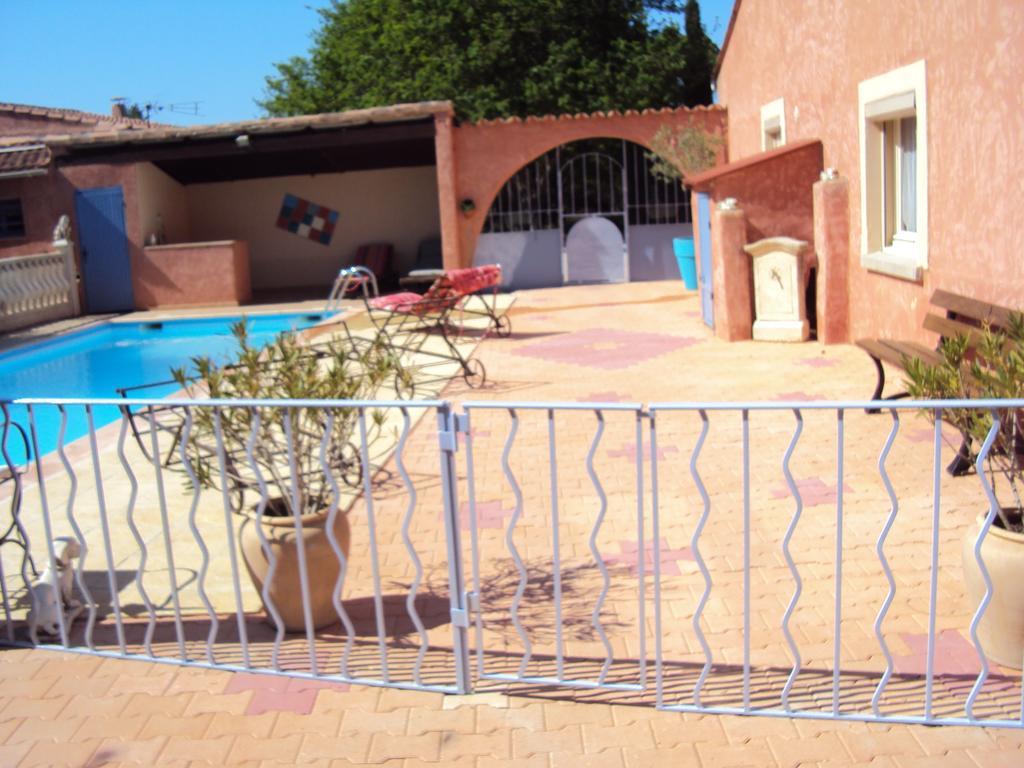 La Douloire Hotel Pernes-les-Fontaines Buitenkant foto
